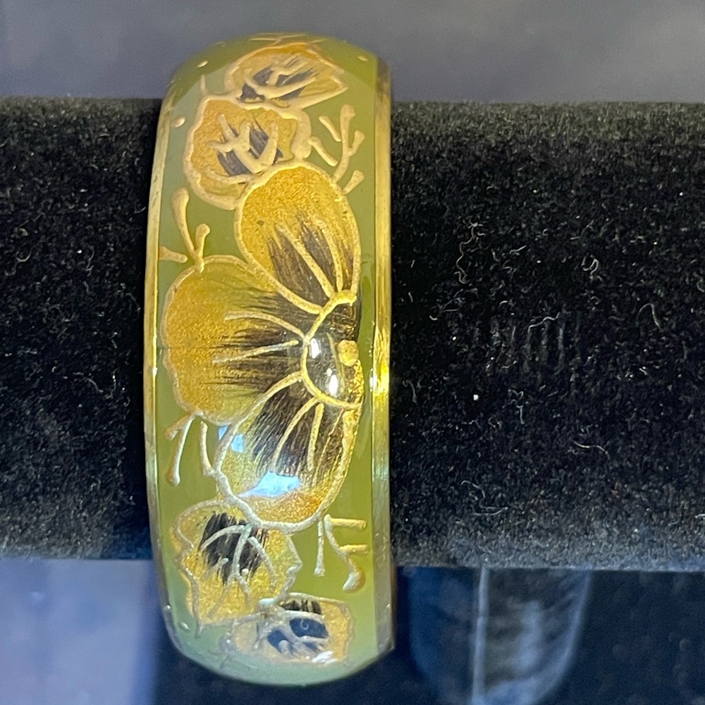 Floral Green Bangle Bracelet